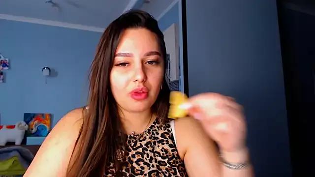 Explore our live girls sluts from our Custom and Multi clubs and checkout exclusive access to highly interactive content, such as shape, hair, titties, pussy type and many more.