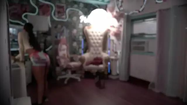 Nikki_Torres from StripChat