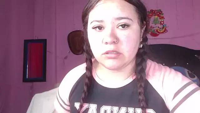 NikkiRous_ from StripChat