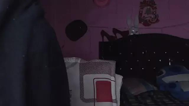 NikkiRous_ from StripChat