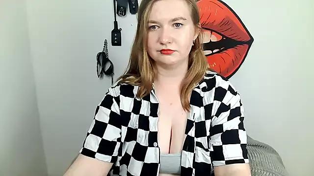 NikkiTease from StripChat