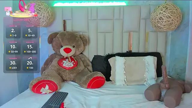 NikkyyRed webcams show profile image 