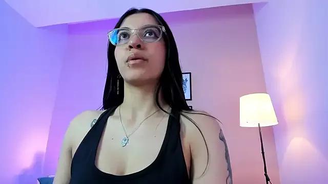 Explore our live girls sluts from our Custom and Multi clubs and checkout exclusive access to highly interactive content, such as shape, hair, titties, pussy type and many more.