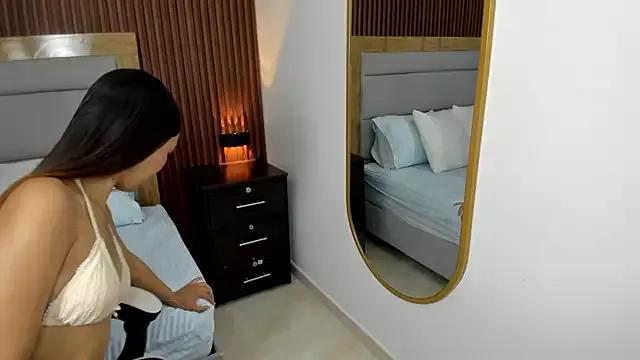 nina_blake from StripChat