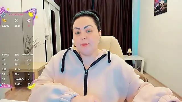 Nina_Hopper from StripChat