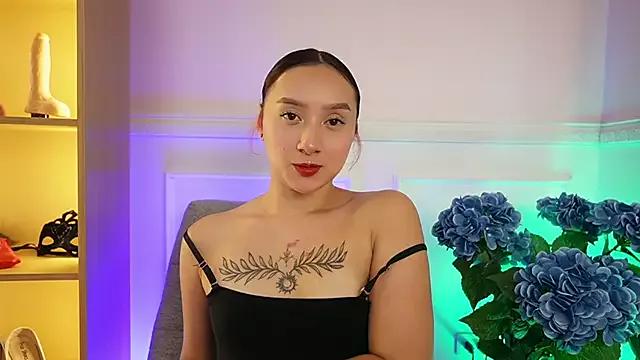 Explore our live girls sluts from our Custom and Multi clubs and checkout exclusive access to highly interactive content, such as shape, hair, titties, pussy type and many more.