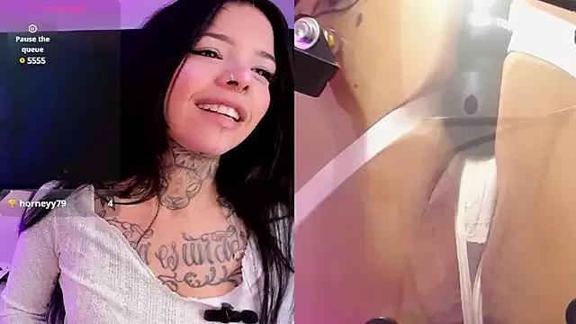 Explore our live girls sluts from our Custom and Multi clubs and checkout exclusive access to highly interactive content, such as shape, hair, titties, pussy type and many more.