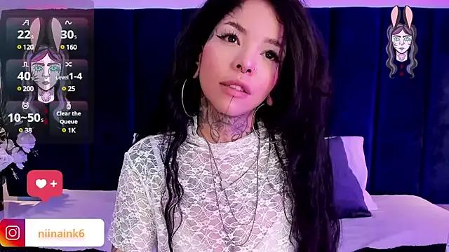 Explore our live girls sluts from our Custom and Multi clubs and checkout exclusive access to highly interactive content, such as shape, hair, titties, pussy type and many more.