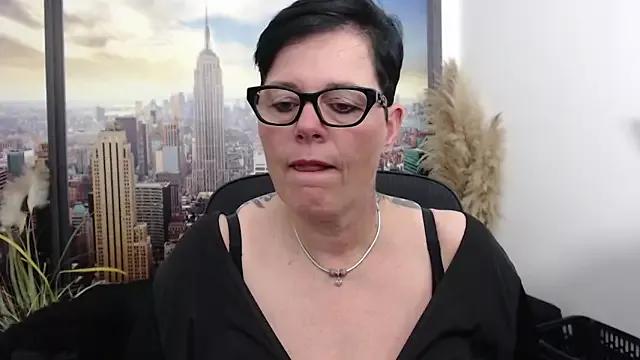 ninarandmann from StripChat