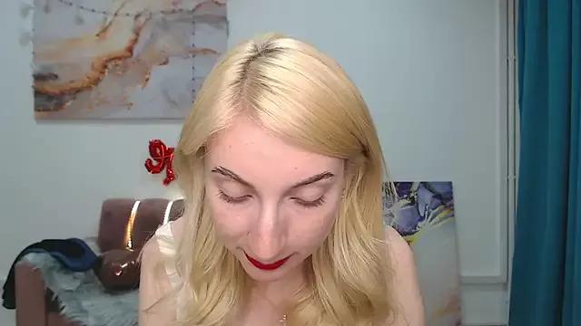 Explore our live girls sluts from our Custom and Multi clubs and checkout exclusive access to highly interactive content, such as shape, hair, titties, pussy type and many more.