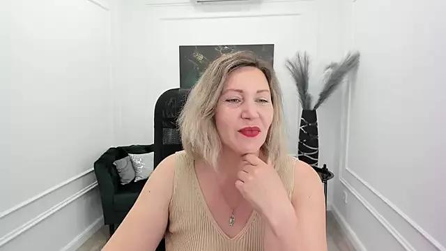 NinaStarle from StripChat
