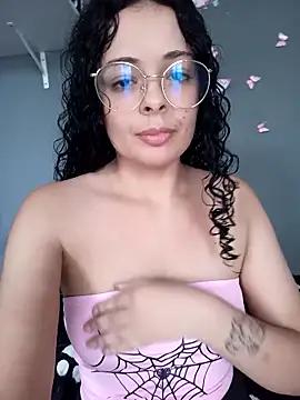 Explore our live girls sluts from our Custom and Multi clubs and checkout exclusive access to highly interactive content, such as shape, hair, titties, pussy type and many more.