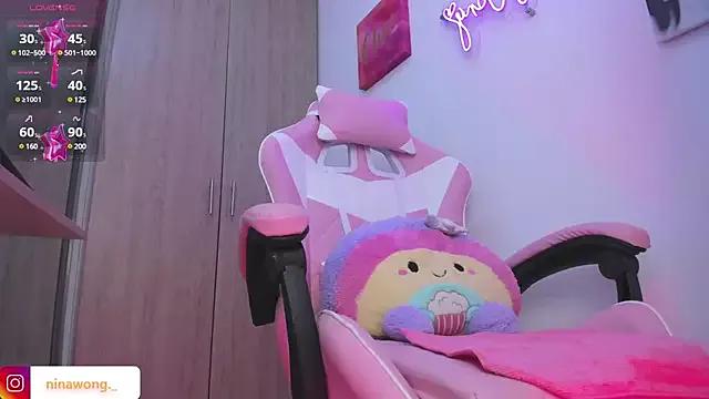NinaWong from StripChat