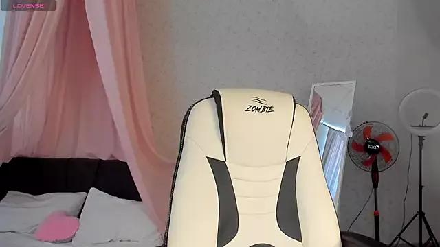 ninel_munell from StripChat