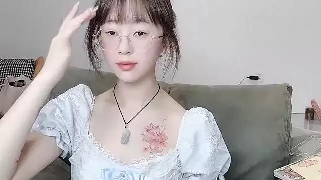 nini_a from StripChat