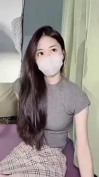 Ninii-b from StripChat