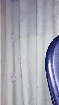 Ninii-b from StripChat