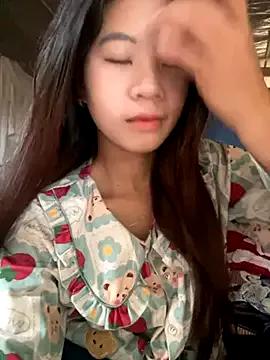 ninixinh from StripChat