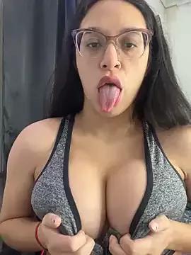 Ninnfa from StripChat