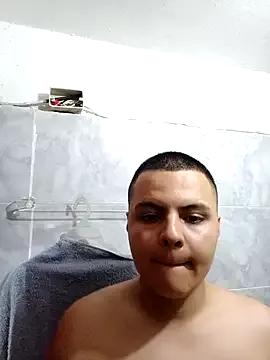 NoahLux from StripChat is Freechat