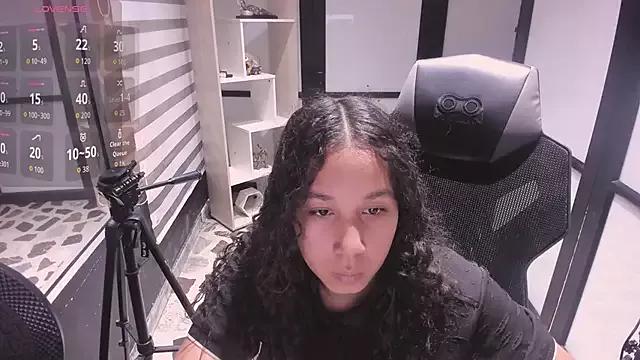 Noahsmitth_ from StripChat is Freechat