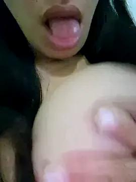 nonalona199999 from StripChat
