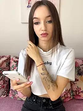NotSoSweetDasha from StripChat is Freechat