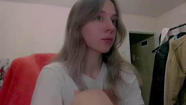 Explore our live girls sluts from our Custom and Multi clubs and checkout exclusive access to highly interactive content, such as shape, hair, titties, pussy type and many more.