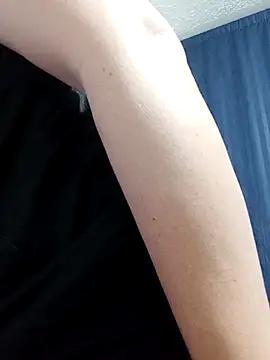 Explore our live girls sluts from our Custom and Multi clubs and checkout exclusive access to highly interactive content, such as shape, hair, titties, pussy type and many more.