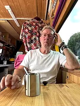Nudelschwanz from StripChat is Freechat