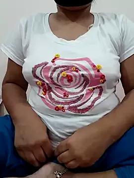 Nusrat_7 webcams show profile image 