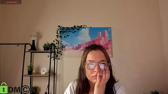 Explore our live girls sluts from our Custom and Multi clubs and checkout exclusive access to highly interactive content, such as shape, hair, titties, pussy type and many more.