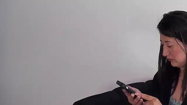 Explore our live girls sluts from our Custom and Multi clubs and checkout exclusive access to highly interactive content, such as shape, hair, titties, pussy type and many more.