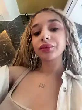 Photos of OdetteMason from StripChat is Freechat