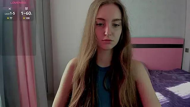OfeliaMirta from StripChat is Freechat