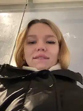 Explore our live girls sluts from our Custom and Multi clubs and checkout exclusive access to highly interactive content, such as shape, hair, titties, pussy type and many more.