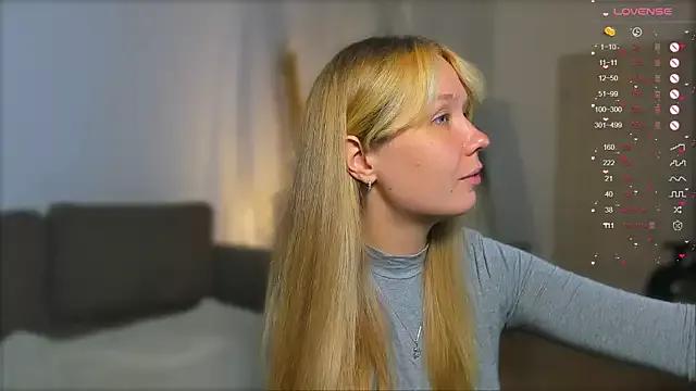 Explore our live girls sluts from our Custom and Multi clubs and checkout exclusive access to highly interactive content, such as shape, hair, titties, pussy type and many more.