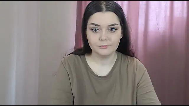 ohhhMie from StripChat