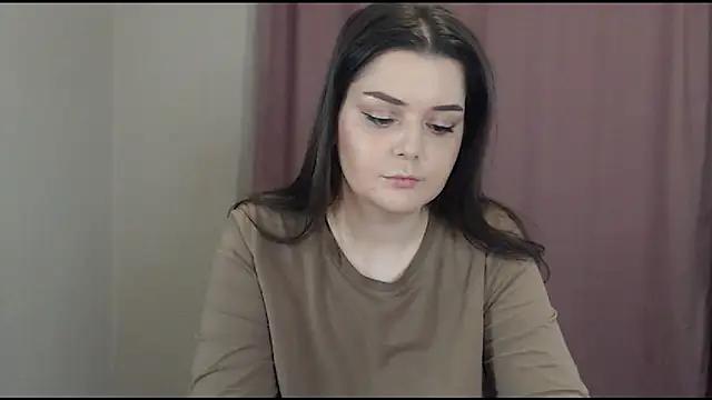 ohhhMie from StripChat