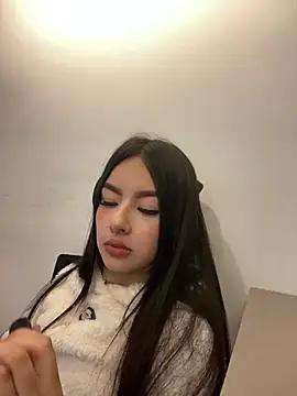 Explore our live girls sluts from our Custom and Multi clubs and checkout exclusive access to highly interactive content, such as shape, hair, titties, pussy type and many more.
