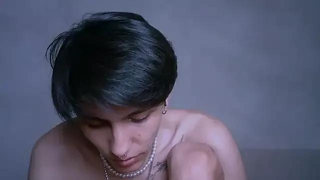oli_vers on StripChat