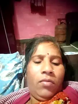 OliveGreen22 from StripChat is Freechat