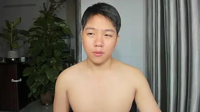 Oliver_Nl from StripChat is Freechat