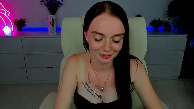 Explore our live girls sluts from our Custom and Multi clubs and checkout exclusive access to highly interactive content, such as shape, hair, titties, pussy type and many more.