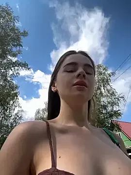 Olivia_Farrell from StripChat is Freechat