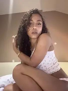 OliviaAshhh from StripChat is Freechat