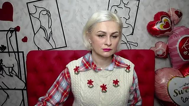 Explore our live girls sluts from our Custom and Multi clubs and checkout exclusive access to highly interactive content, such as shape, hair, titties, pussy type and many more.