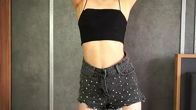 OliviaJ0nes from StripChat is Freechat