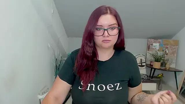 OliviaMyllers from StripChat is Freechat