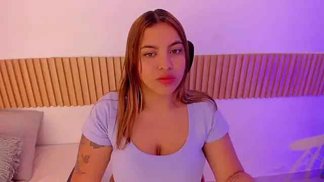 OliviaSweett from StripChat is Freechat